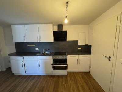 Schöne 4-Zimmer-Wohnung mit Balkon und EBK zur Nutzung als Büro in Nandlstadt