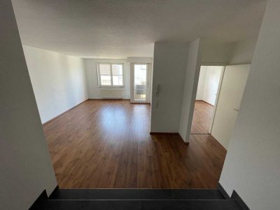 Moderne 2-Raum-Wohnung mit Balkon in Tamm