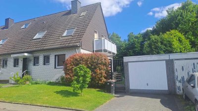 Renovierte Doppelhaushälfte, ruhige Lage (Naturschutzgeb.)sstattung in Essen Freisenbruch