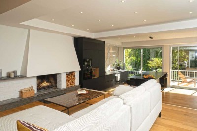 Luxuriöse Maisonette-Wohnung mit Garten, 4 Stellplätzen und Wellnessbereich in Düsseldorf-Düsseltal.