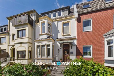 Mitte | Bezugsfreie Stadtvilla mit 3-Einheiten oder als Einfamilienhaus