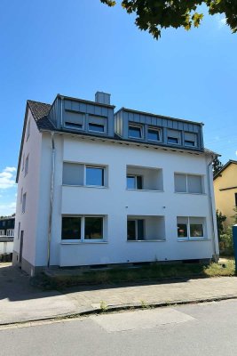 Frisch sanierte Dachgeschosswohnung 3ZKDB inmitten von Merkstein