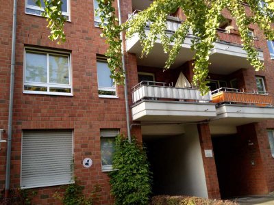 Helle 1-Zimmer-Wohnung mit Balkon und Einbauküche in Neuss-Furth