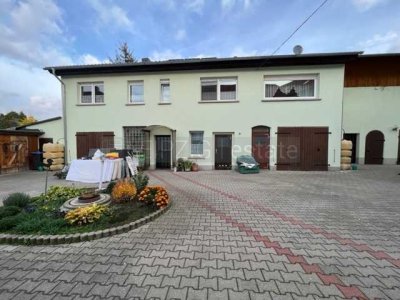 große 3-Zimmer-Wohnung mit Blk. und Gartennutzung, auf dem Land, in Großgörschen