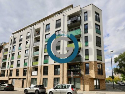 HOCHWERTIGE EINBAUKÜCHE, PARKETTBODEN & FUSSBODENHEIZUNG  - 2 BALKONE - AUFZUG & TG-STELLPLATZ