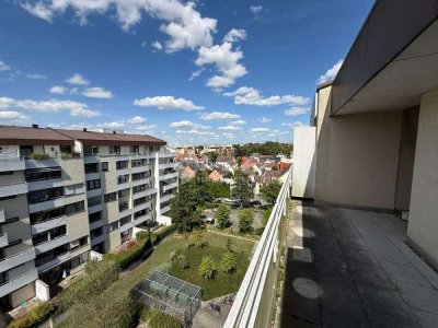 Reserviert**Penthouse in Augsburg-Pfersee - Rundum-Terrasse - renovierungsbedürftig - Tiefgarage