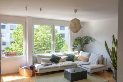 Hirschgarten - Helle 3-Zimmer-Wohnung mit Loggia in ruhiger Lage