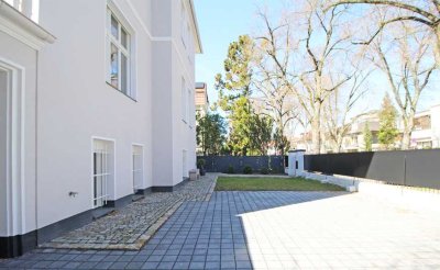 Großzügige Architektur trifft zeitgemäßes Design in wunderschönen Lichterfelde-West