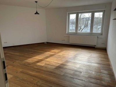 2-Zimmer Wohnung mit EBK in Würzburg-Sanderau