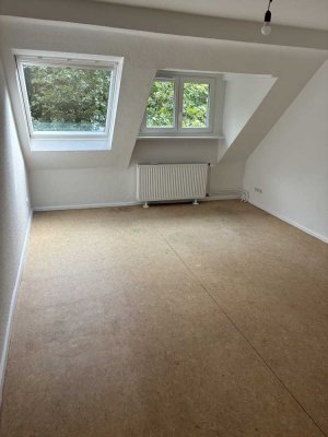 Helle und großzügig geschnittene 3-Raum-Wohnung