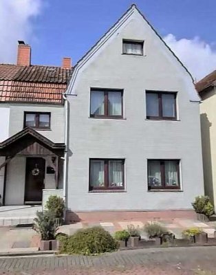 Provisionsfrei!
Handwerkerhaus mit Potenzial in guter Lage von Nordenham