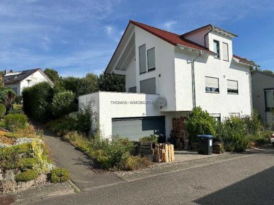 Einziehen und Wohlfühlen - modernes und helles Einfamilienhaus mit großer Garage