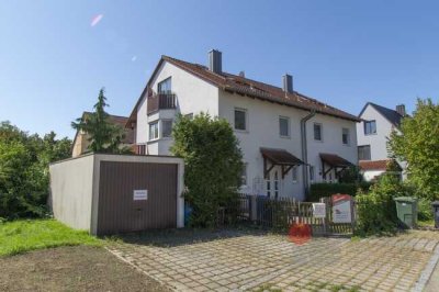 Solide Doppelhaushälfte mit Potenzial in sehr ruhiger Wohnlage in Ingolstadt