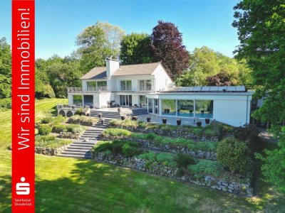 Repräsentative Villa mit Schwimmbad in bester Lage