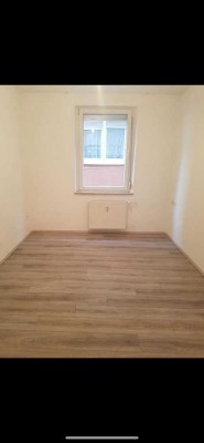2 Zimmer (50 qm) Wohnung in Stuttgart-Untertürkheim