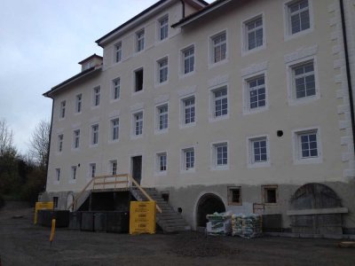 4-Zimmer-Wohnung, WG-geeignet, bis 01.08. vermietet