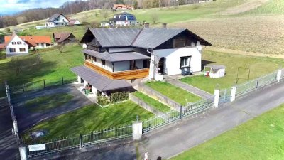 Charmantes Landhaus inmitten der Thermenregion mit viel Potential !