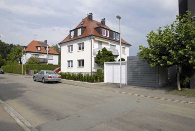 Helle 3-Zimmer-DG-Wohnung in FN mit Berg- und Seesicht
