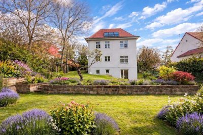 DACHGESCHOSS - MAISSONETTE IN ZWEIFAMILIENHAUS MIT GARTENANTEIL