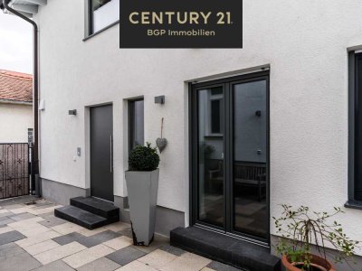 EIGENES TRAUM-HAUS! INDIVIDUELLE 76 m² AUF 2 ETAGEN/TOP Saniert