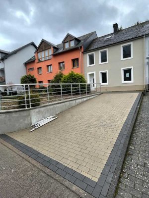 Wunderschönes 6-Zimmer-Reihenhaus zur Miete in Olewig, Trier. Provionsfrei