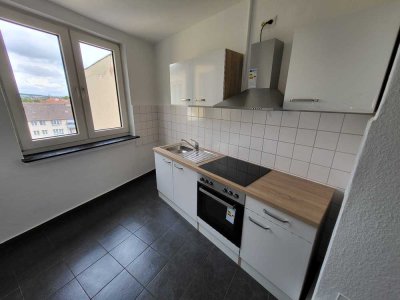 Gepflegte 3-Zi.-Wohnung mit neuer Einbauküche