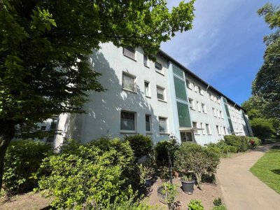 Helle renovierte 3 Zi.-Whng.- mit Balkon - Wannenbad mit Fenster - Duisburg Rheinhausen