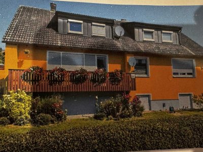 Charmante 3,5-Zimmer Dachgeschosswohnung mit Garten in Lonnerstadt