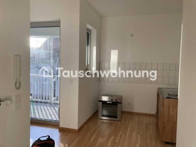 Tauschwohnung: Tausche zentrale 2 Zimmer Wohnung gegen Wohnung