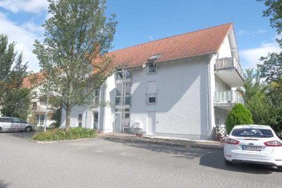 Schöne 3-Raum-Wohnung | Balkon | Stellplatz