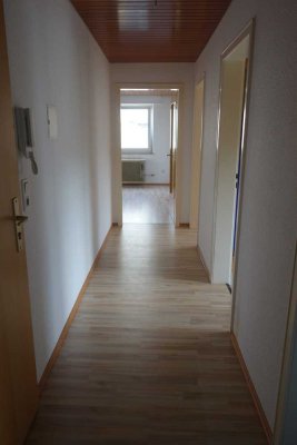 2,5-Zimmer DG-Wohnung in 2-Parteienhaus in Ostfildern-Nellingen