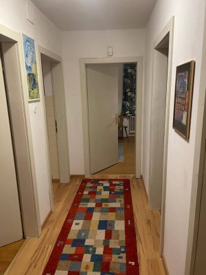 Vollmöblierte 3-Zimmer-Wohnung mit Garten in Aurach