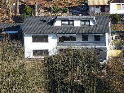 TOLLE RANDLAGE!!! Modernisiertes Einfamilienhaus mit Gastherme und PV-Anlage
