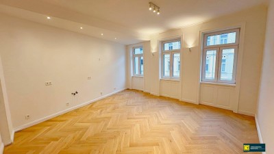 Altbau Prestige | Sanierter Erstbezug mit Balkon
