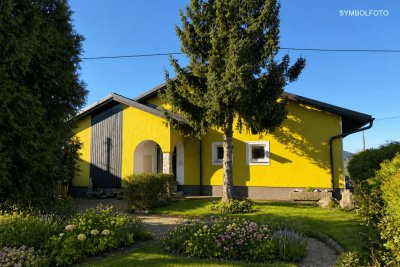 Bungalow mit Garten, Garage und Ausblick