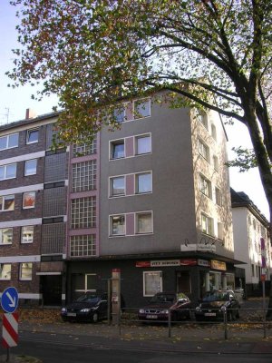4-Zimmer Wohnung für Familie oder WG mit Balkon