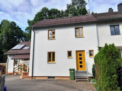 3,5-Zimmer-Maisonette-Wohnung mit Terrasse in Rückersdorf in grüner Umgebung