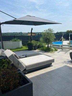 Fernitz-Mellach! Traumhaus in sonniger Lage - Doppelcarport - tolle Poolanlage - perfekte Energieeffizienz - extrem niedrige Betriebskosten!