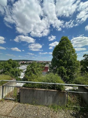 Individuelle 3-Zimmer-Penthousewohnung mit großer Terrasse