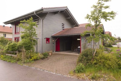 Schönes Holzhaus mit vier Zimmern in Ebersberg (Kreis), Baiern