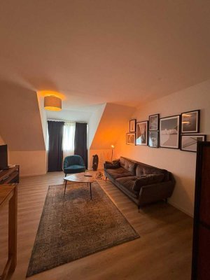 Moderne 2-Zimmer-Dachgeschosswohnung in Lehrte mit Stellplatz