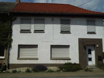 Großes Wohnhaus in Walbeck zu verkaufen
