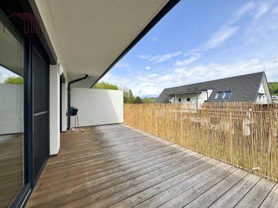 NATUR TRIFFT DESIGN : Exklusives Eckreihenhaus mit Garten, Terrasse und zwei Parkplätzen