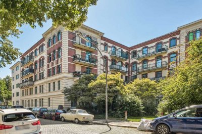 Altbau-Charme mit Potenzial – 3-Zimmer-Wohnung im denkmalgeschützten Altbau