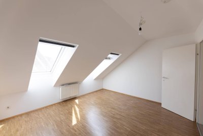 Wunderschöne Dachgeschosswohnung mit großer Terrasse und Blick auf den Schlossberg zu verkaufen