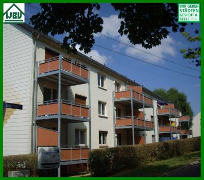 Großer Balkon - schöne 3-Raum-Wohnung