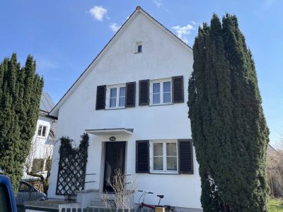 Geräumiges Einfamilienhaus mit 5 Zimmern und Garage in Kumpfmühl-Ziegetsdorf-Neuprüll