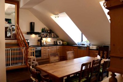 Zuhause mit viel Platz in Frankfurt Höchst