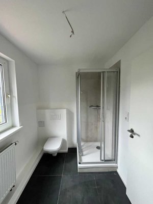 sanierte 2-RW mit modernem Badezimmer