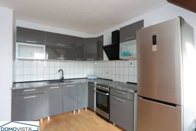 Dachgeschosswohnung mit Einbauküche!